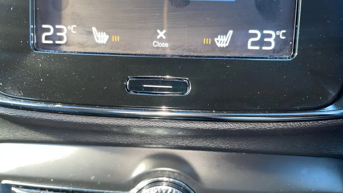 2020-volvo-xc40-20-b4-inscription-pro-big-29