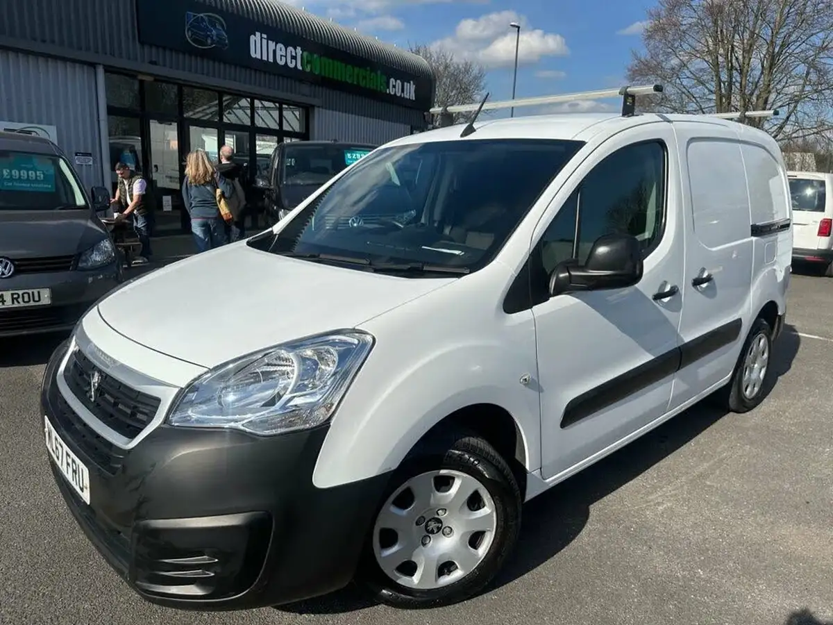 2017-peugeot-partner-16bluehdi-professional-l1-100pseu6-854-big-39
