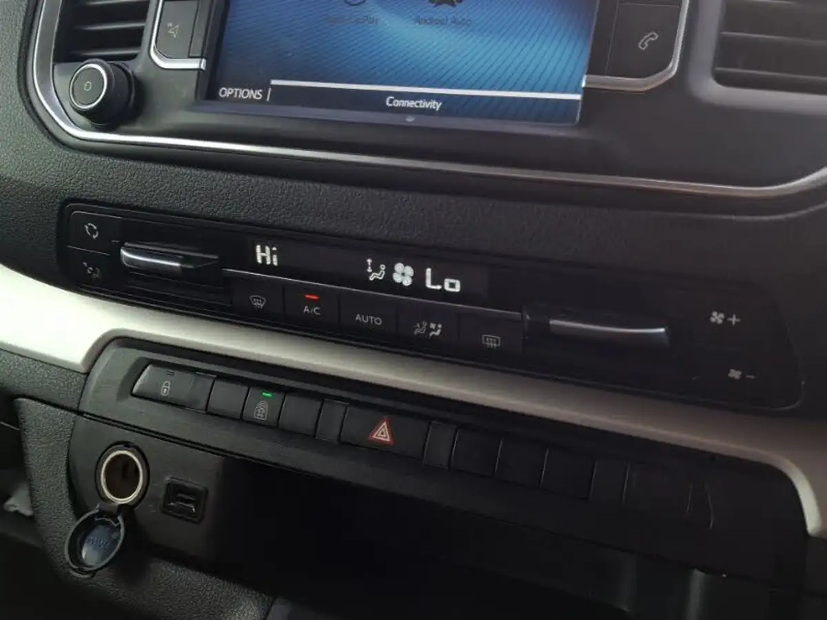 2021-toyota-proace-verso-15d-shuttle-l1-big-12