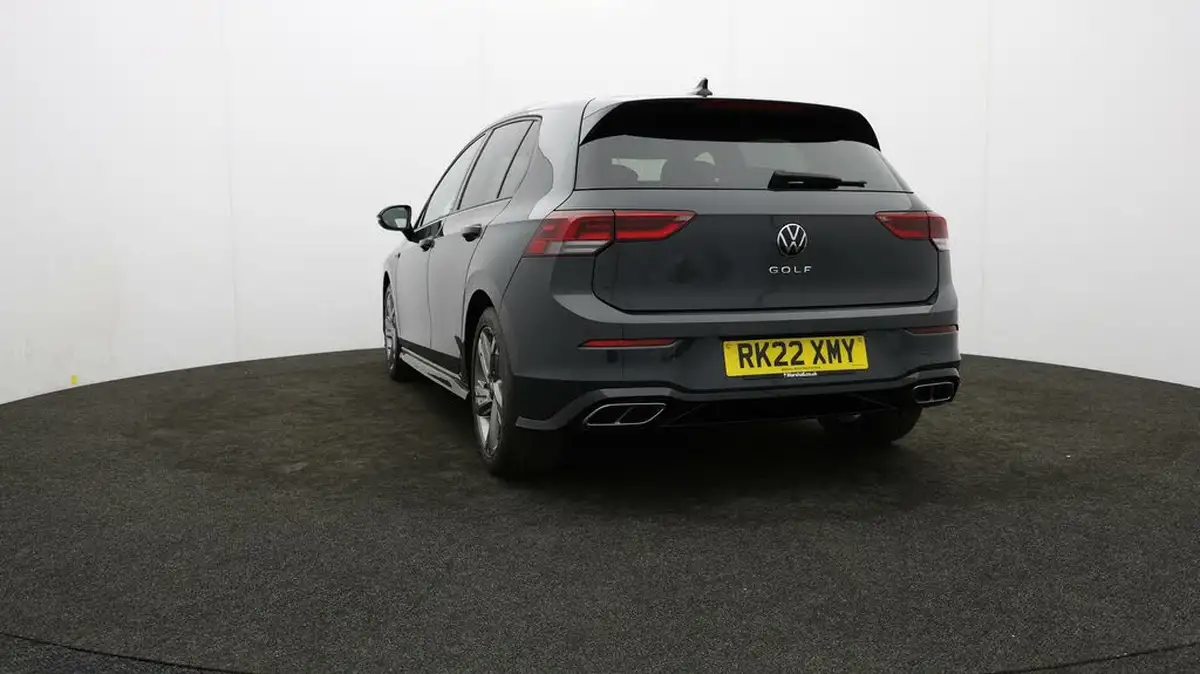 2022-volkswagen-golf-15-tsi-r-line-130ps-hatchback-big-22
