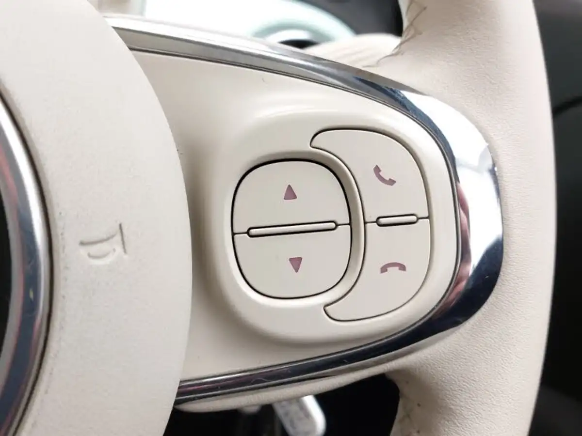 2018-fiat-500-12-lounge-big-18