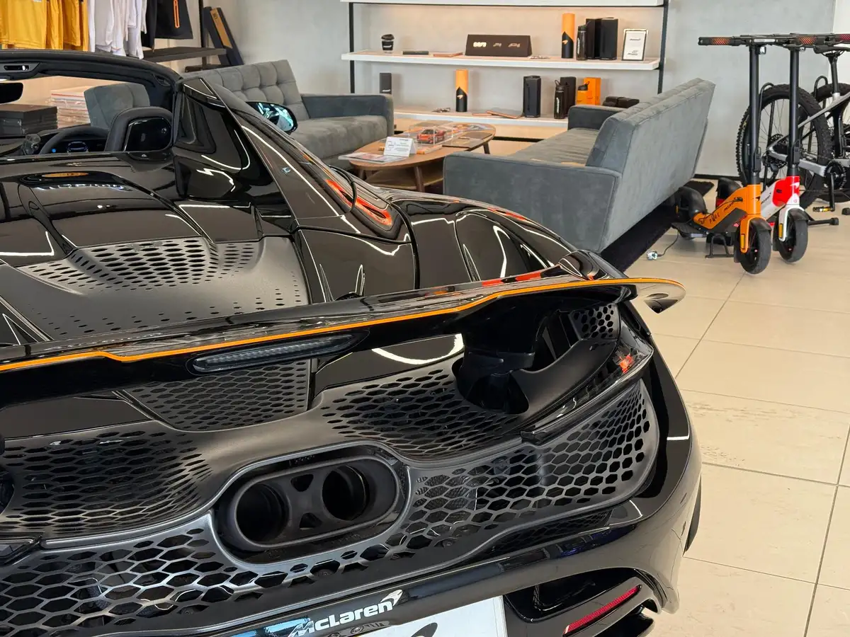2024-mclaren-750s-40-spider-big-39