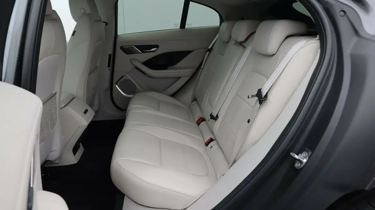 2019-jaguar-i-pace-ev400-hse-big-16