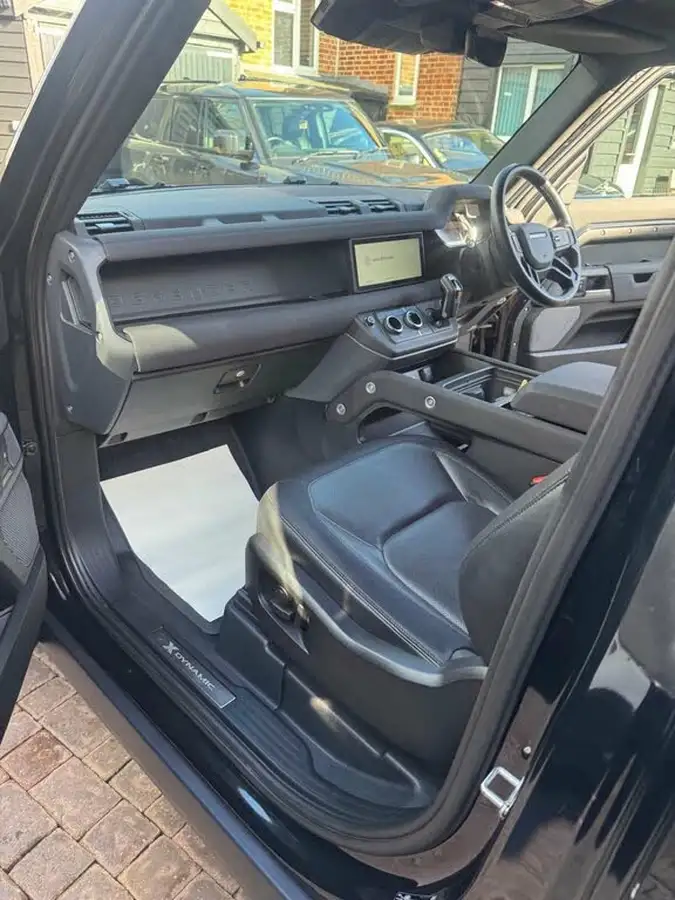 2022-land-rover-90-defender-30-d250-x-dynamic-se-big-11
