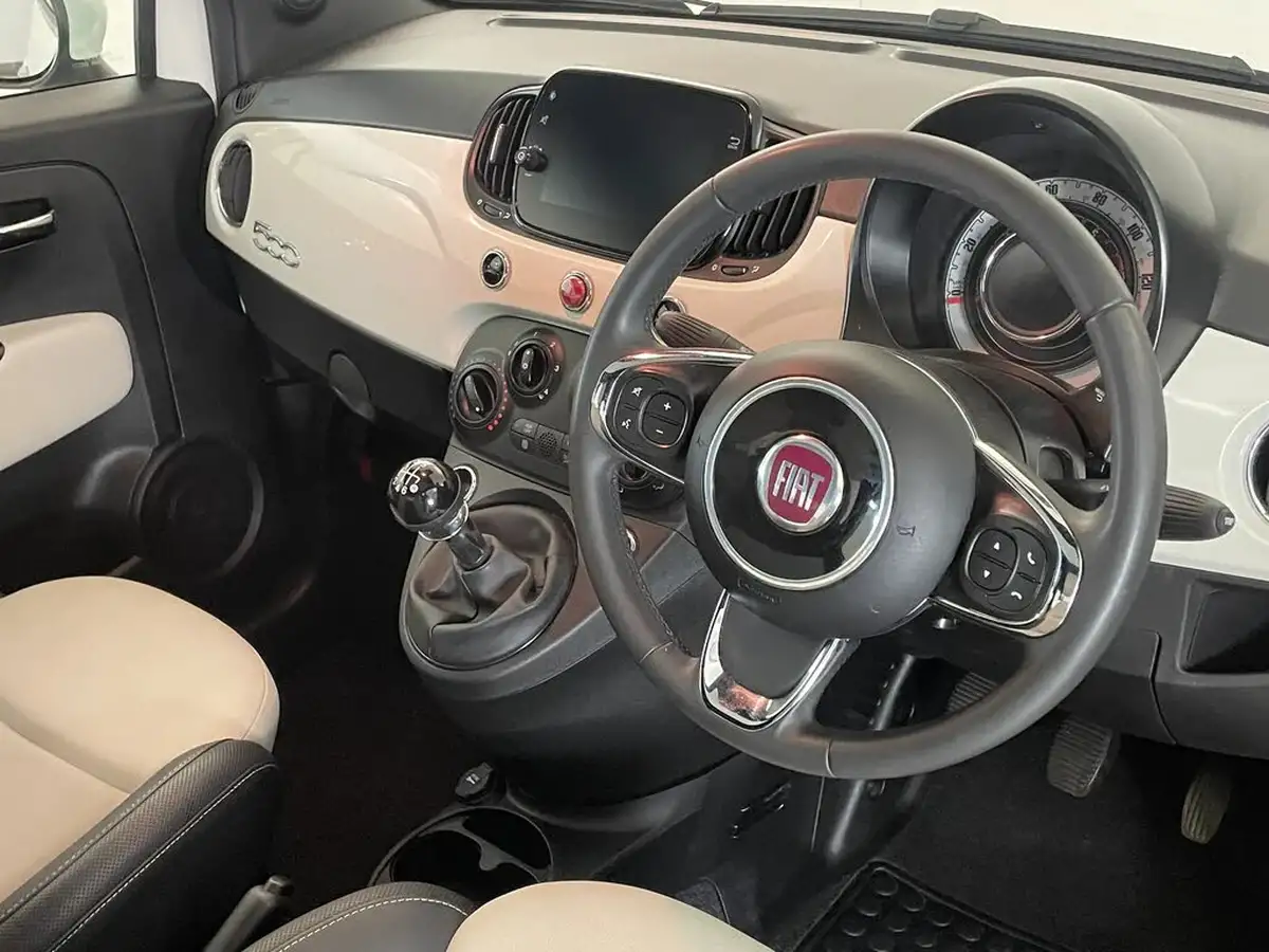 2022-fiat-500-10-dolcevita-big-20
