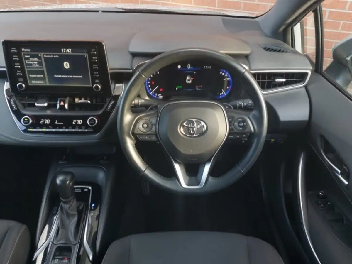 2022-toyota-corolla-20-vvt-i-icon-193bhp-hatchback-big-6
