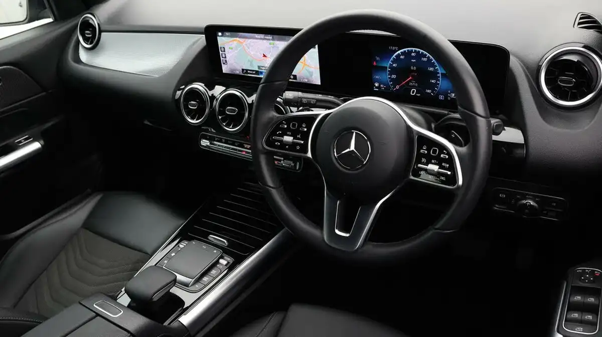 2023-mercedes-benz-gla-class-13-gla-200-sport-executive-station-wagon-big-8