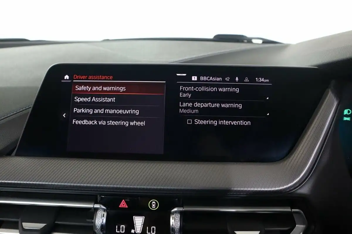 2021-bmw-1-series-20-m135i-xdrive-big-44