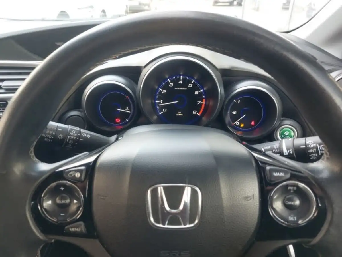 2016-honda-civic-18-i-vtec-se-plus-navi-ss-hatchback-big-14