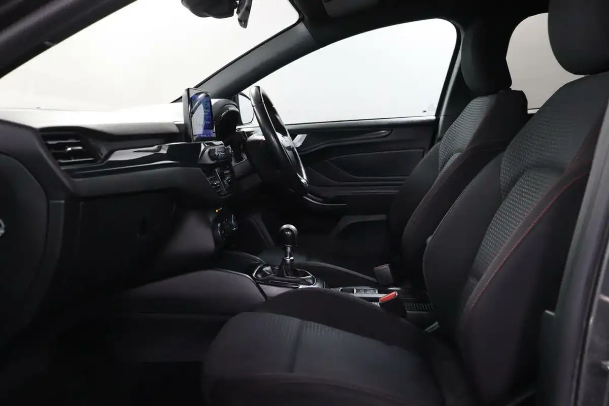 2019-ford-focus-10t-st-line-ss-hatchback-big-38