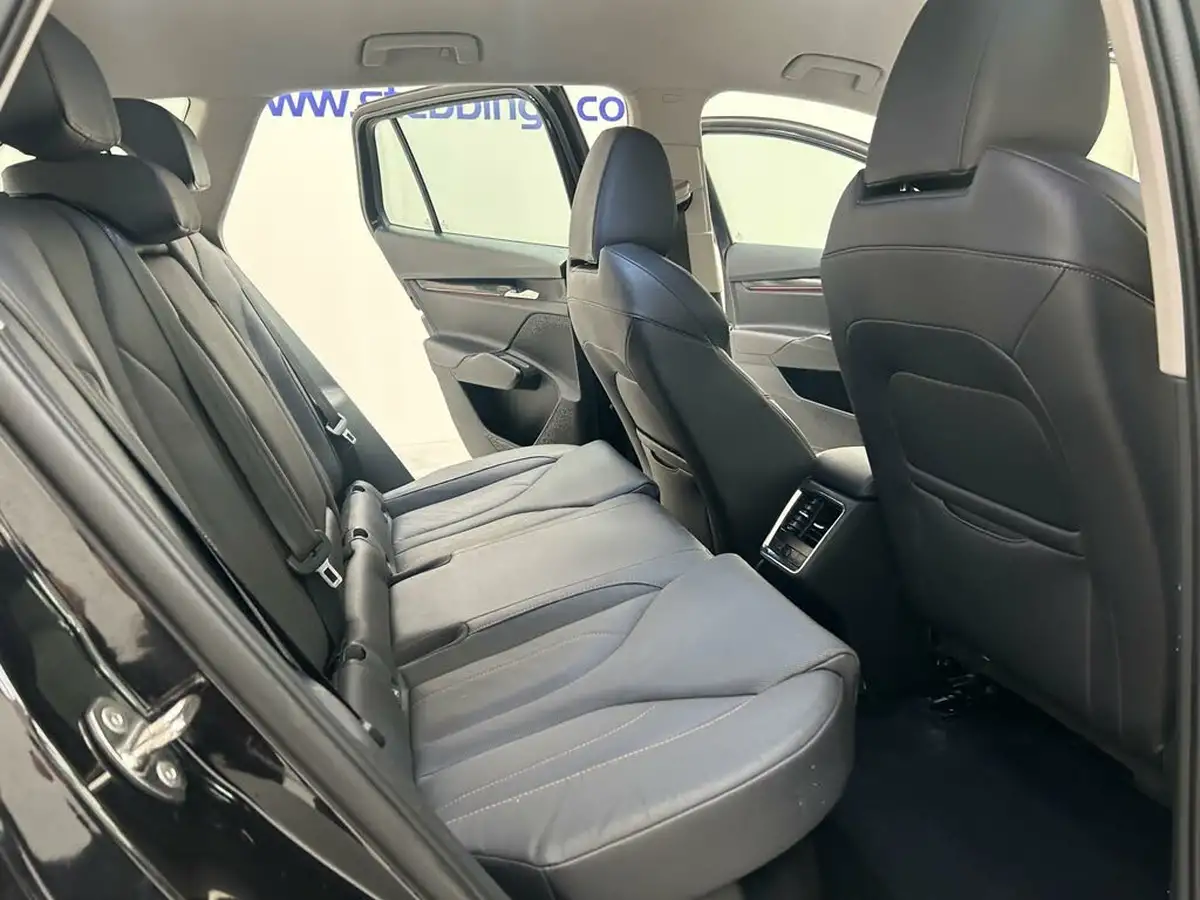 2022-skoda-enyaq-e-60-big-15
