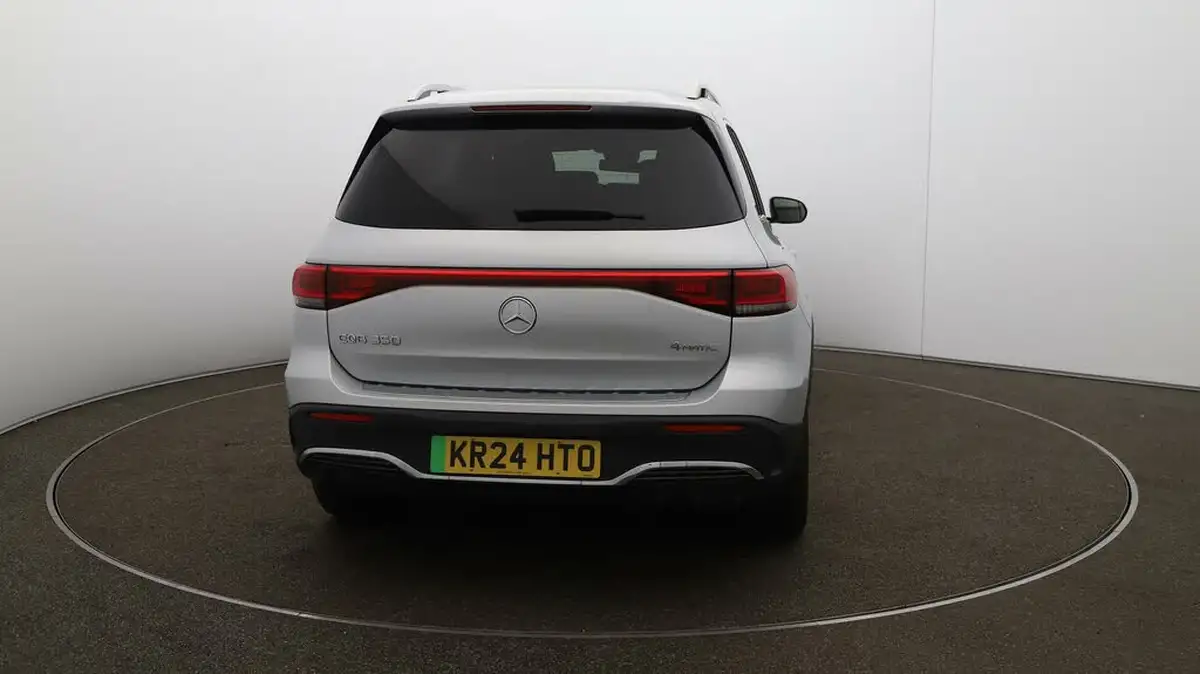 2023-mercedes-benz-eqb-e-350-amg-line-big-6