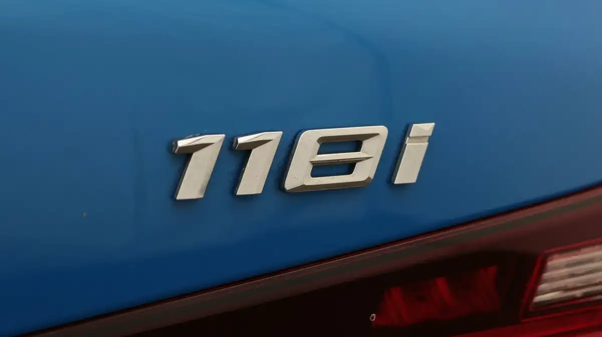2024-bmw-1-series-15-118i-m-sport-lcp-dct-big-22