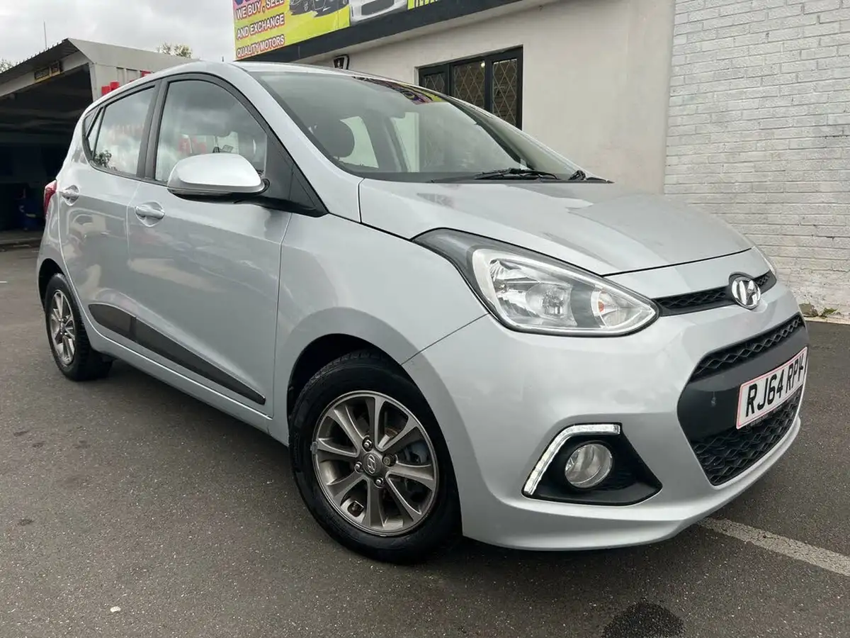 2014-hyundai-i10-10-premium-big-0