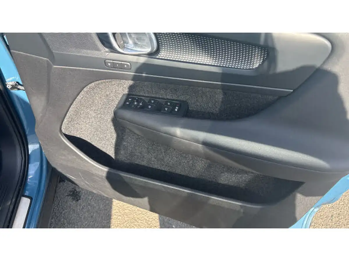 2022-volvo-xc40-20-b3-plus-big-46
