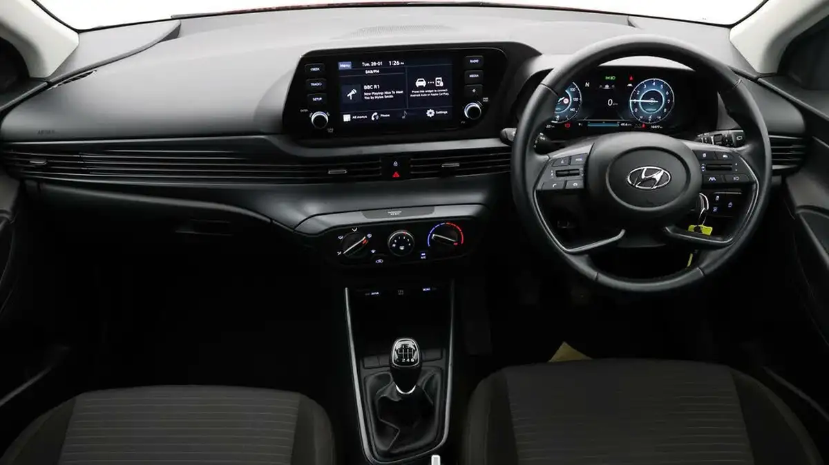 2023-hyundai-i20-10-t-gdi-se-connect-eclutch-imt-big-12