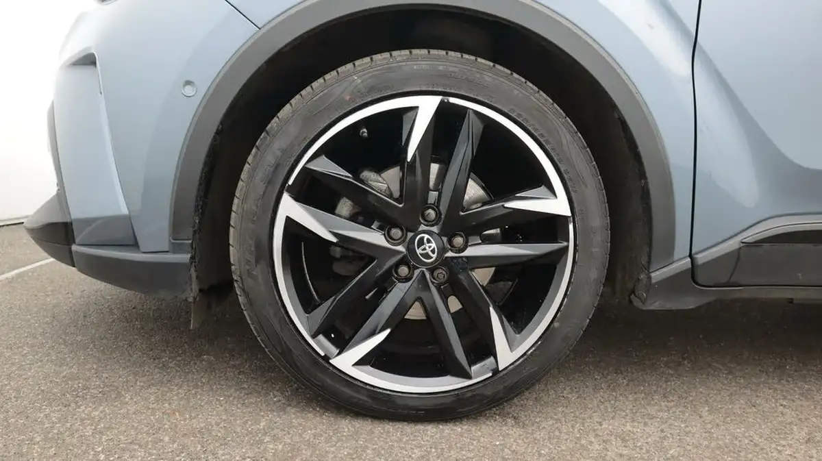 2021-toyota-c-hr-20-vvt-i-gr-sport-big-18