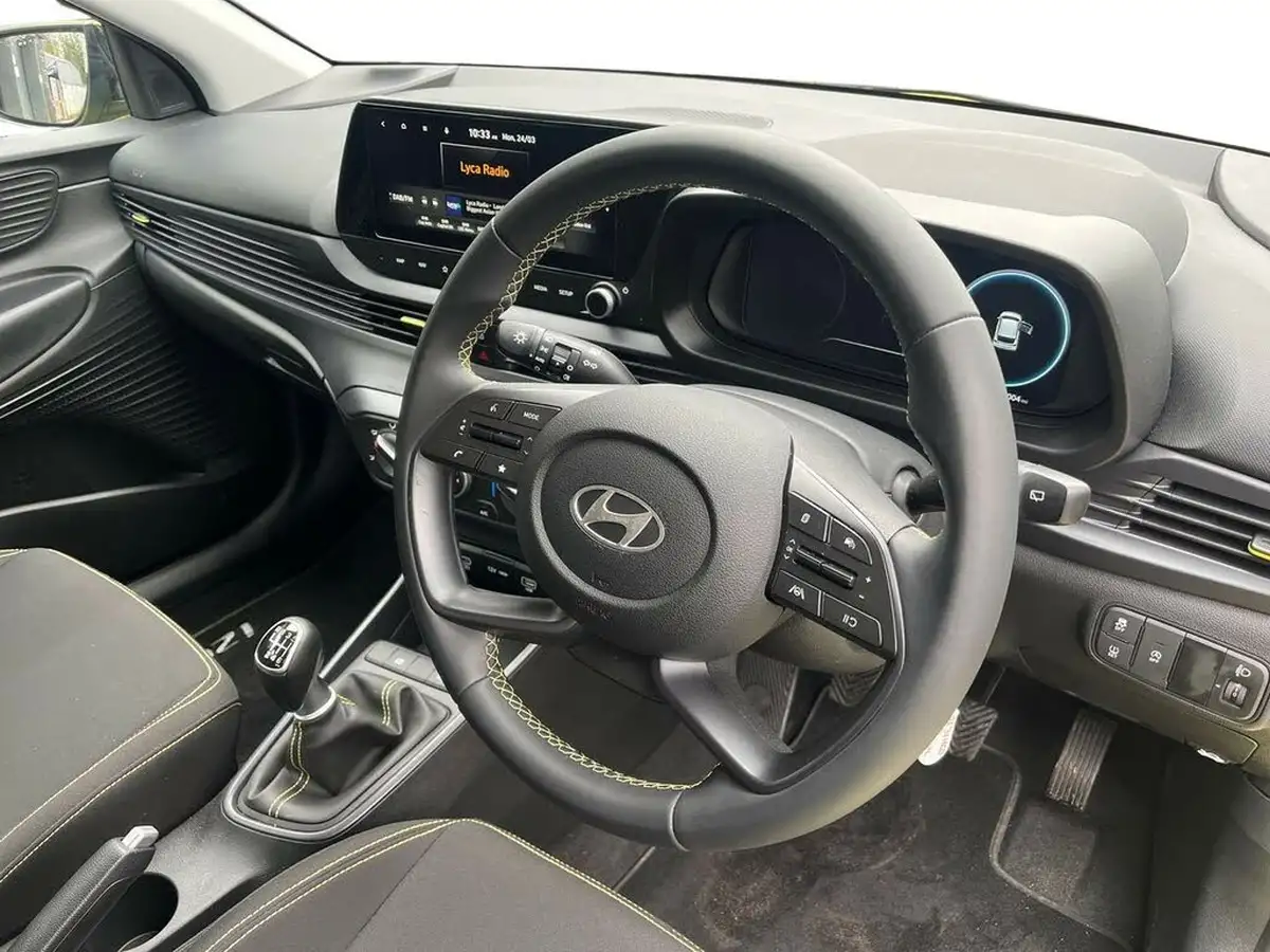 2025-hyundai-i20-10-t-gdi-advance-big-14