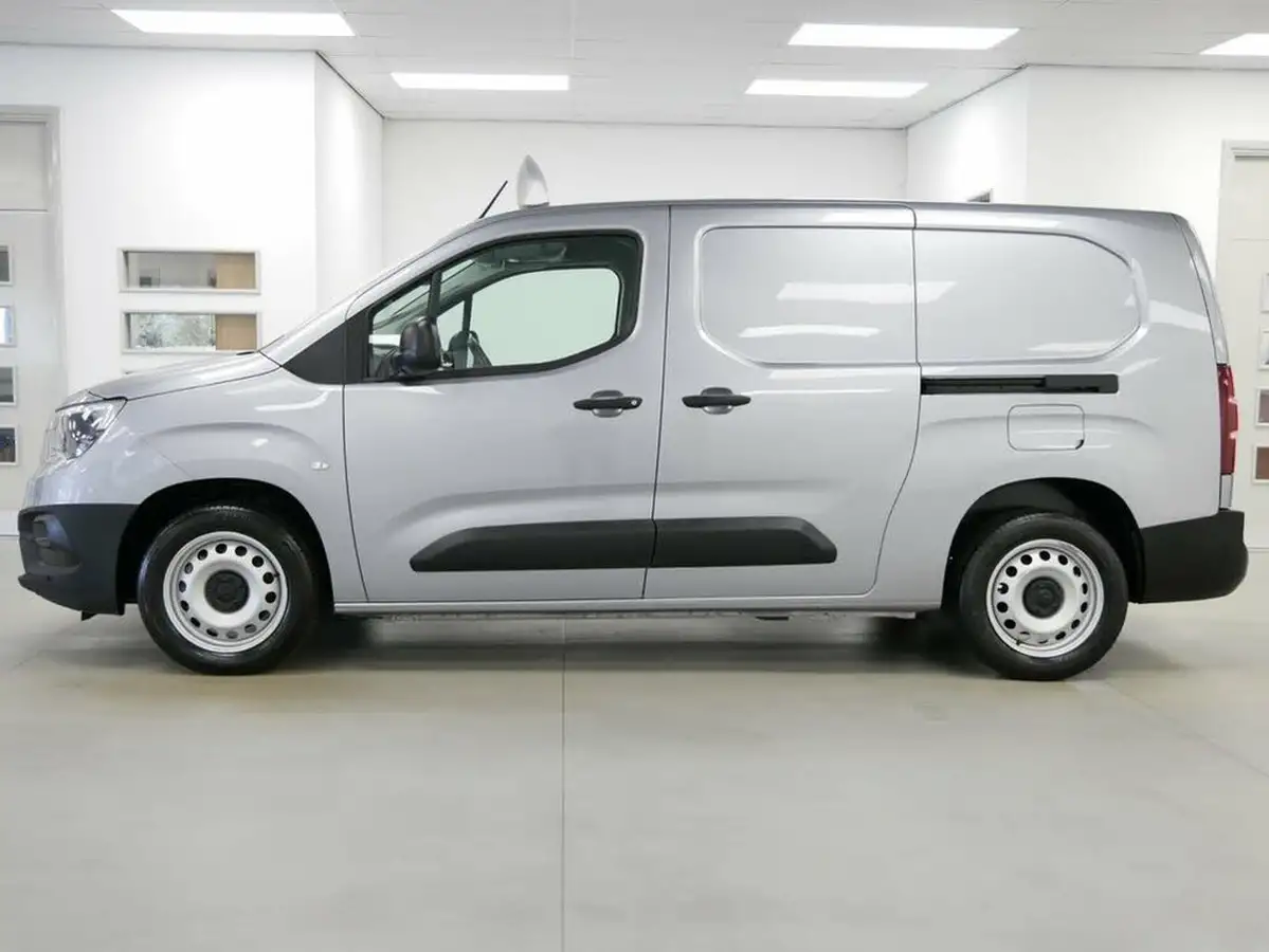 2023-vauxhall-combo-15cdti-prime-2300-100pseu6d-l2h1-panel-big-23