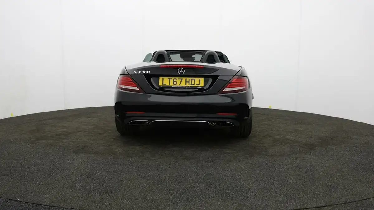 2017-mercedes-benz-slc-16-slc180-amg-line-9g-tronic-big-47