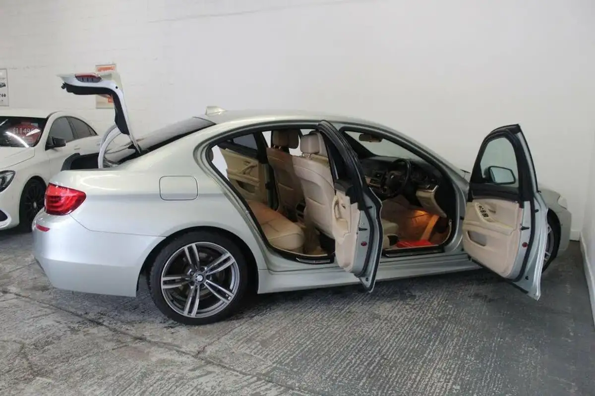 2012-bmw-5-series-20td-520d-m-sport-184bhp-blueperformance-saloon-4d-auto-big-12