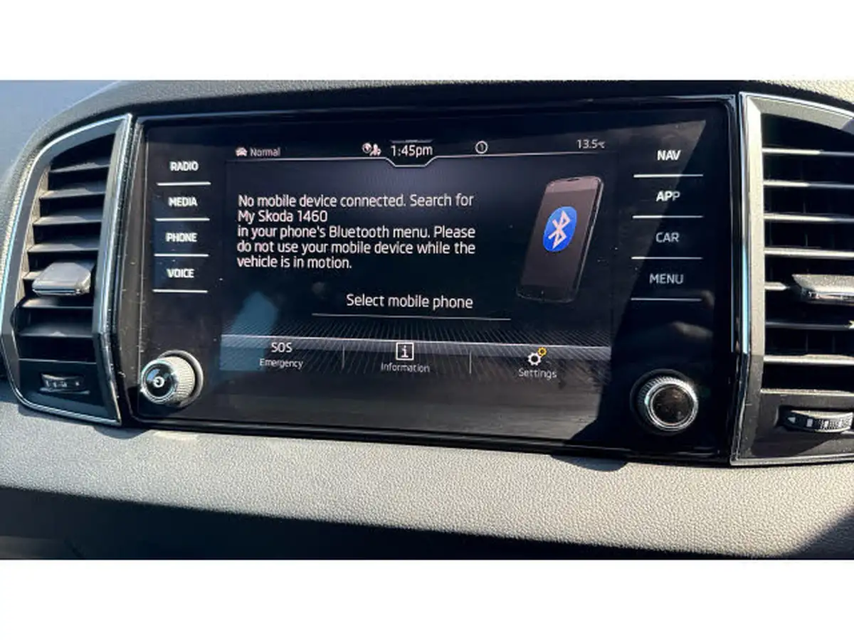 2024-skoda-karoq-15-tsi-se-l-dsg-big-23
