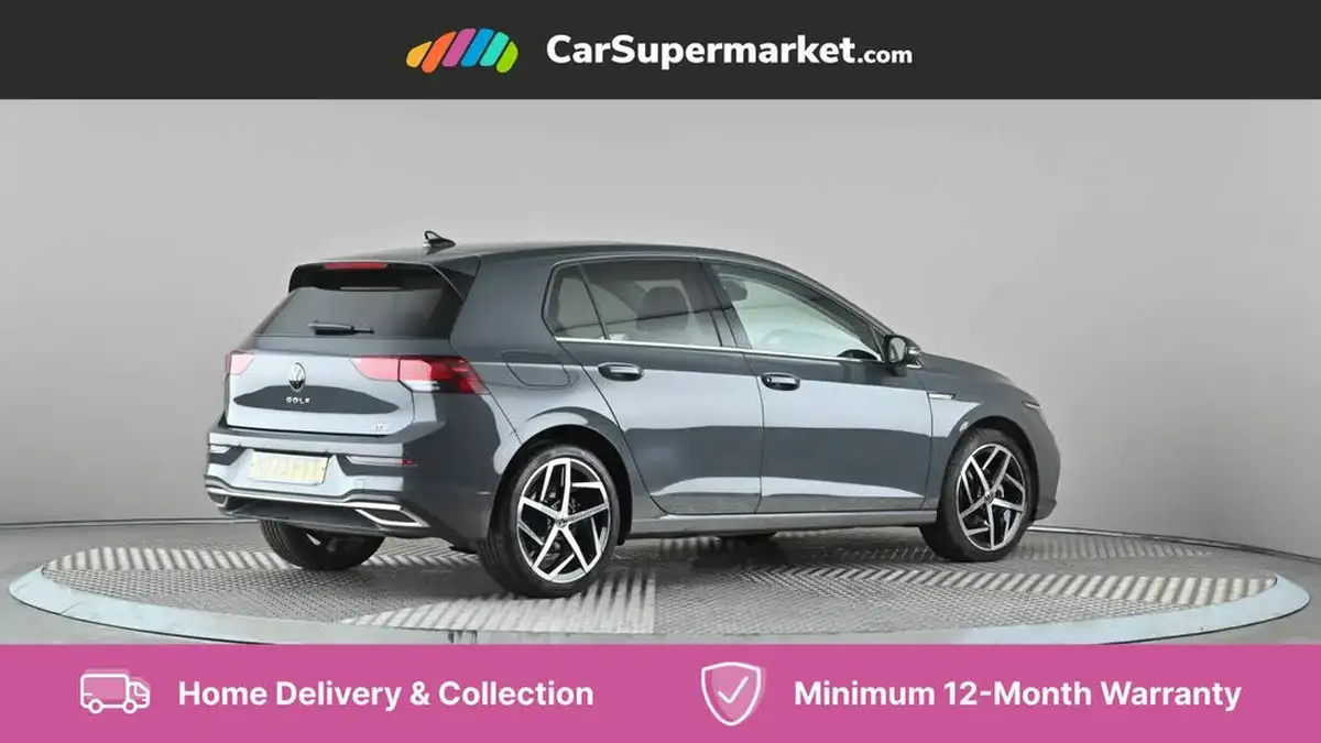 2023-volkswagen-golf-big-5