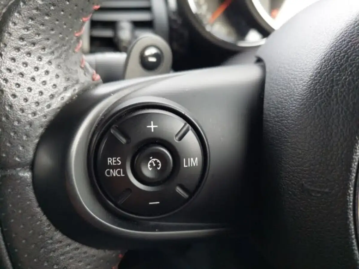 2019-mini-cooper-20-cooper-s-sport-189bhp-hatchback-3d-auto-big-15