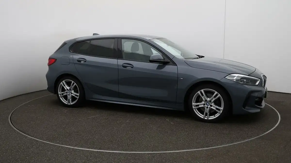 2021-bmw-1-series-15-118i-m-sport-lcp-dct-big-39