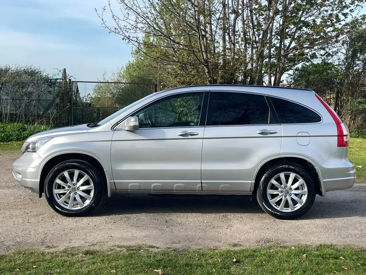 2010-honda-cr-v-20-ex-1997cc-auto-big-3