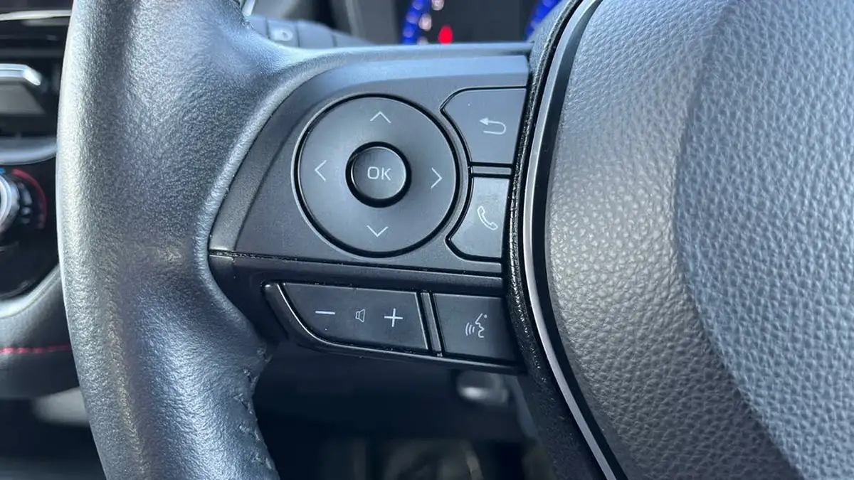 2022-toyota-corolla-18-vvt-i-excel-120bhp-trk-hatchback-big-45