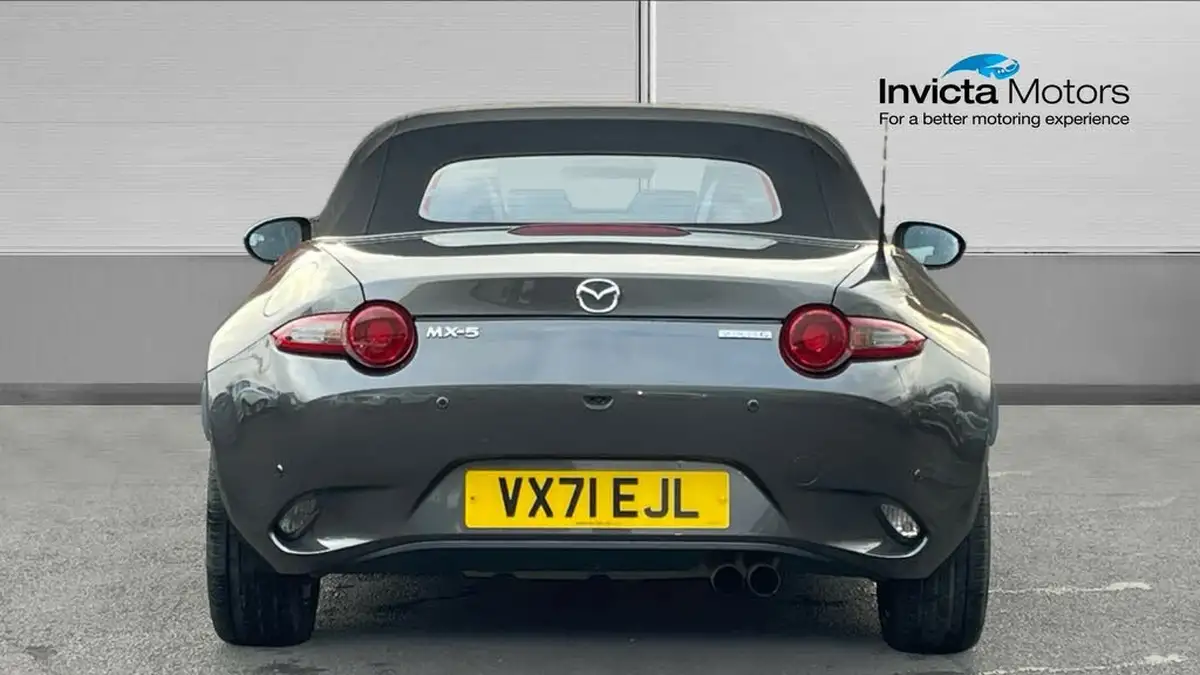 2022-mazda-mx-5-20-sport-tech-convertible-big-3