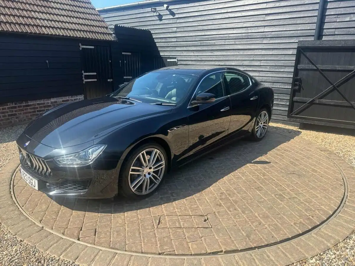 2018-maserati-ghibli-30td-big-1