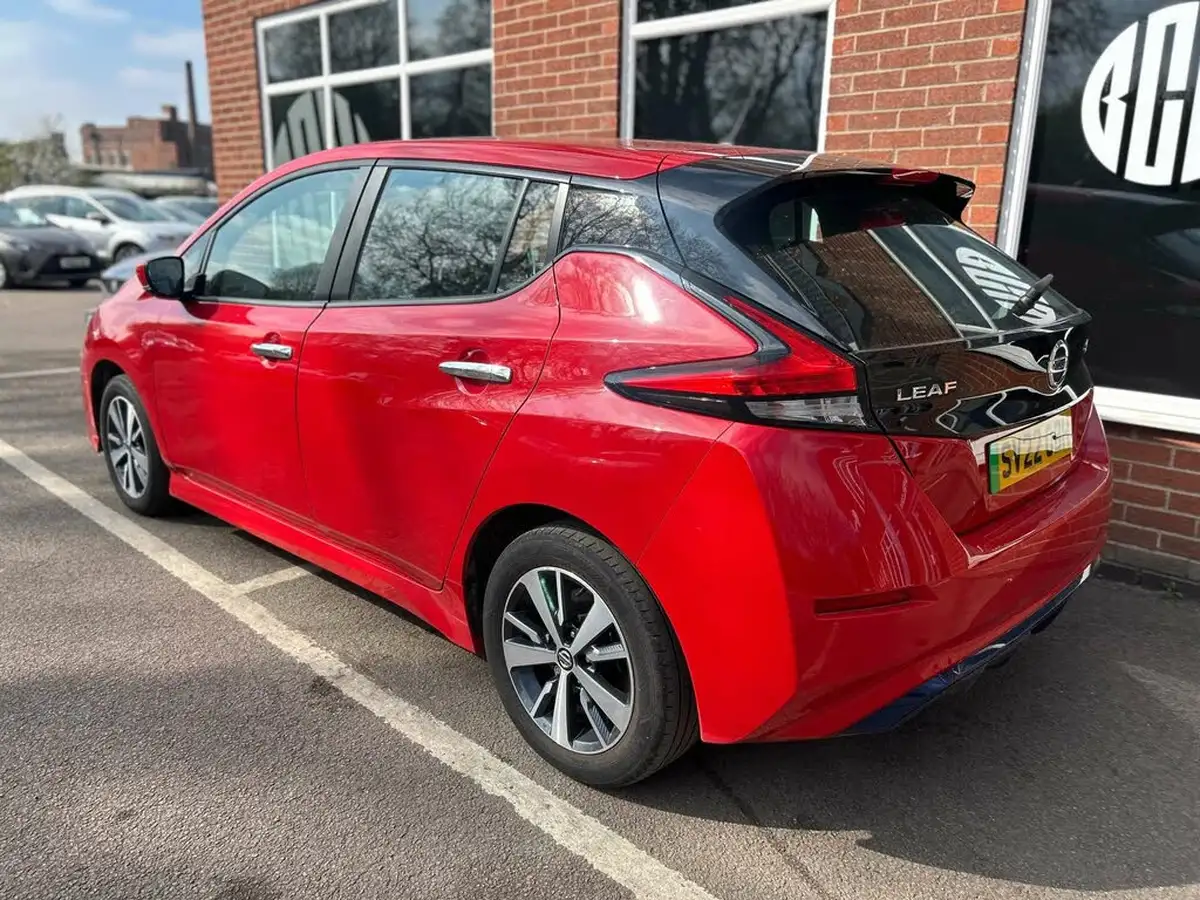 2022-nissan-leaf-e-acenta-big-4