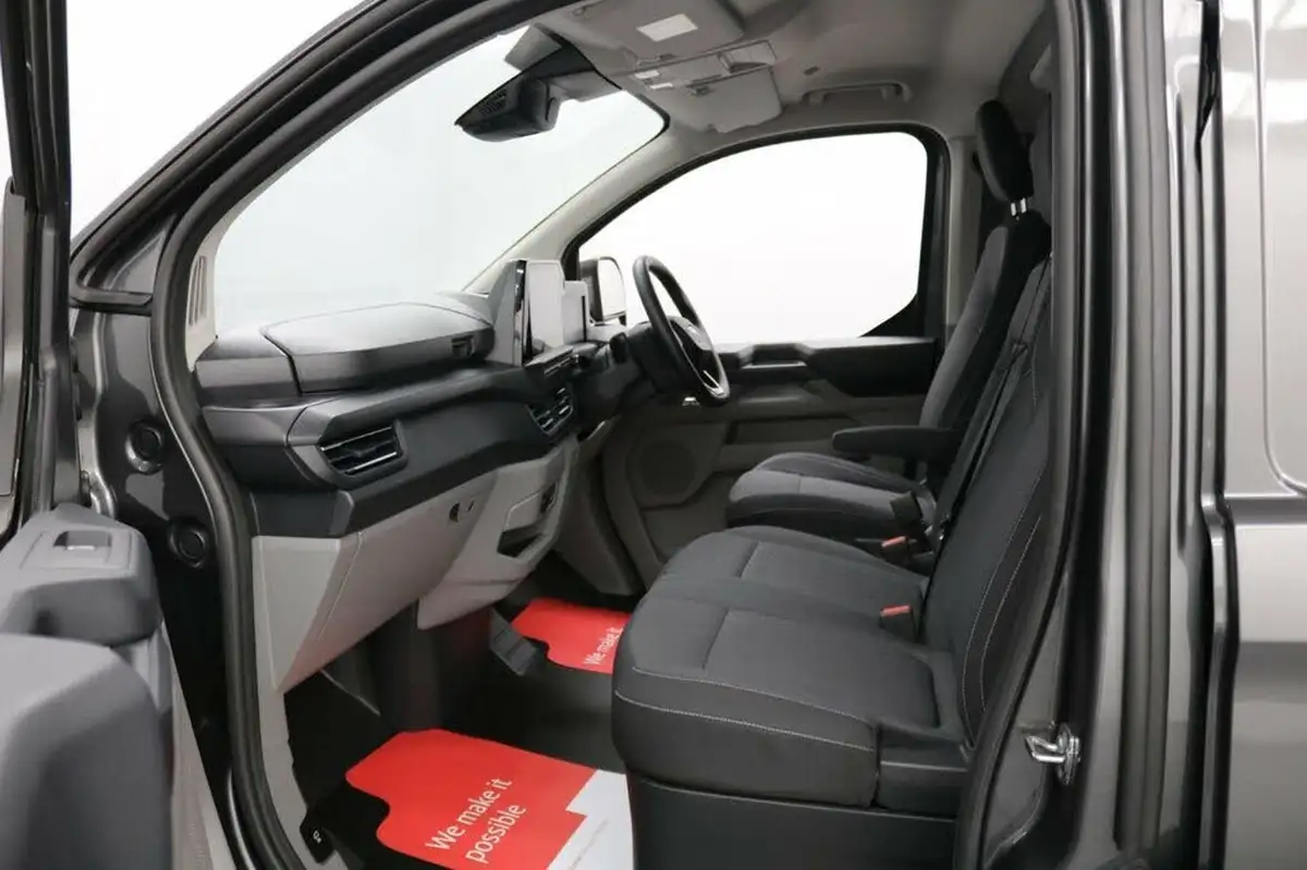 2023-ford-transit-custom-20tdci-320-l2h1-limited-136pseu6e-panel-van-1996cc-auto-big-22