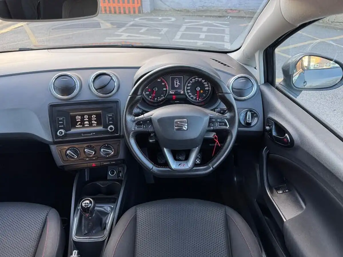 2015-seat-ibiza-12-tsi-fr-hatchback-5d-big-9