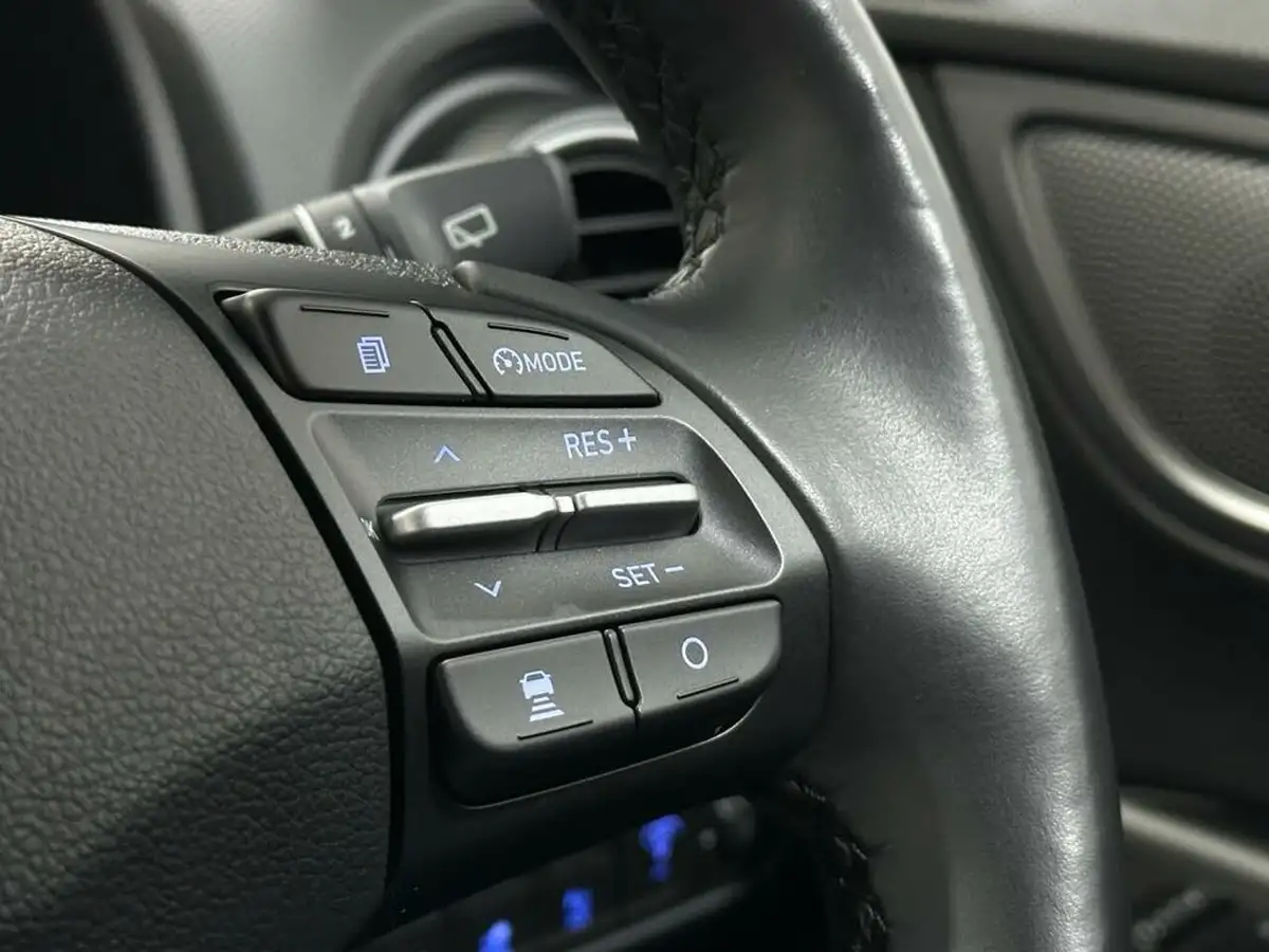 2020-hyundai-kona-e-premium-se-64kwh-105kw-obc-big-10
