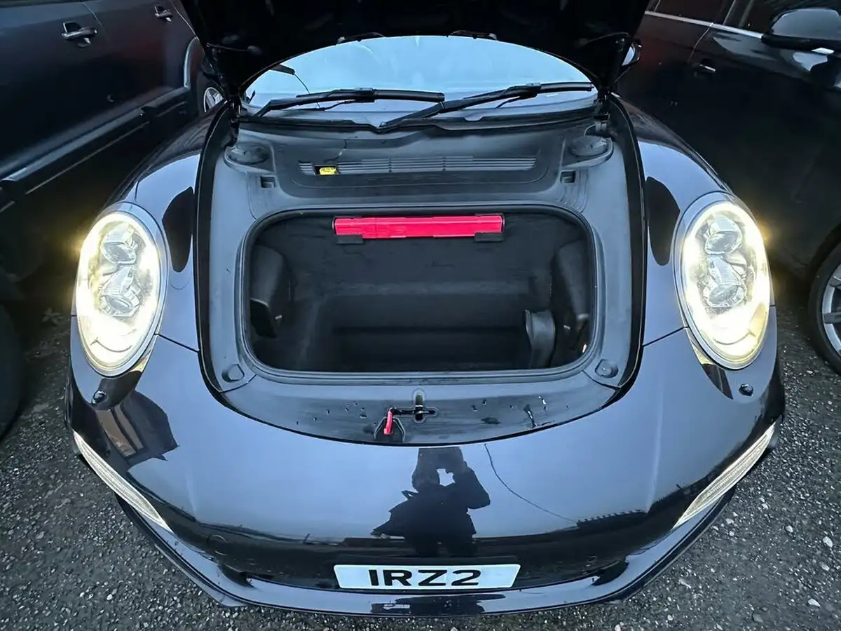 2014-porsche-911-38-turbo-s-coupe-big-24