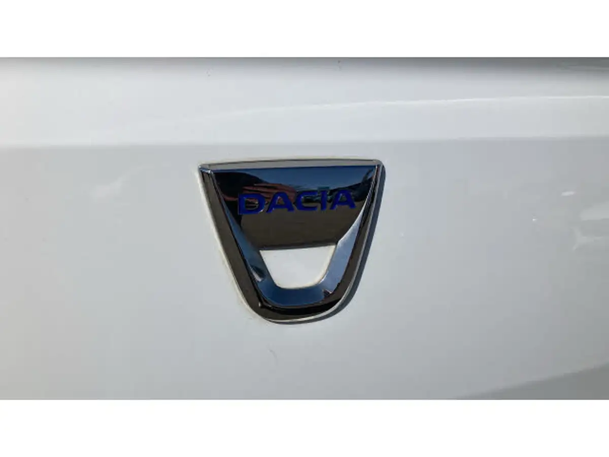 2021-dacia-sandero-10-sce-essential-big-28