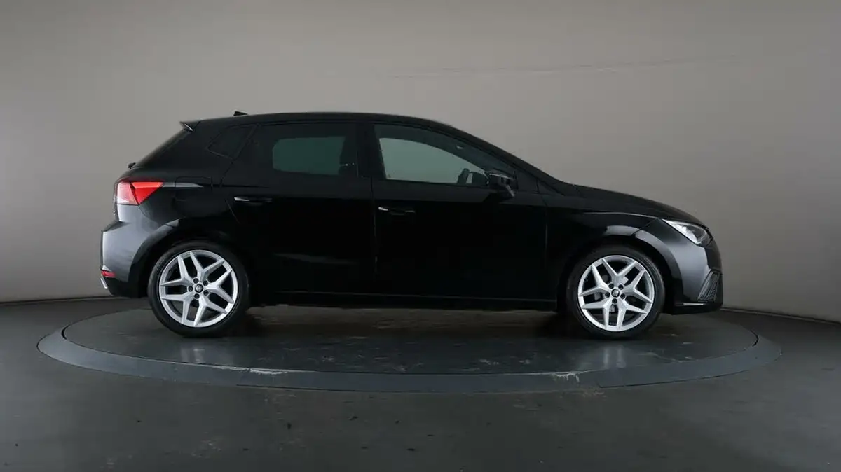 2020-seat-ibiza-10-mpi-fr-big-52