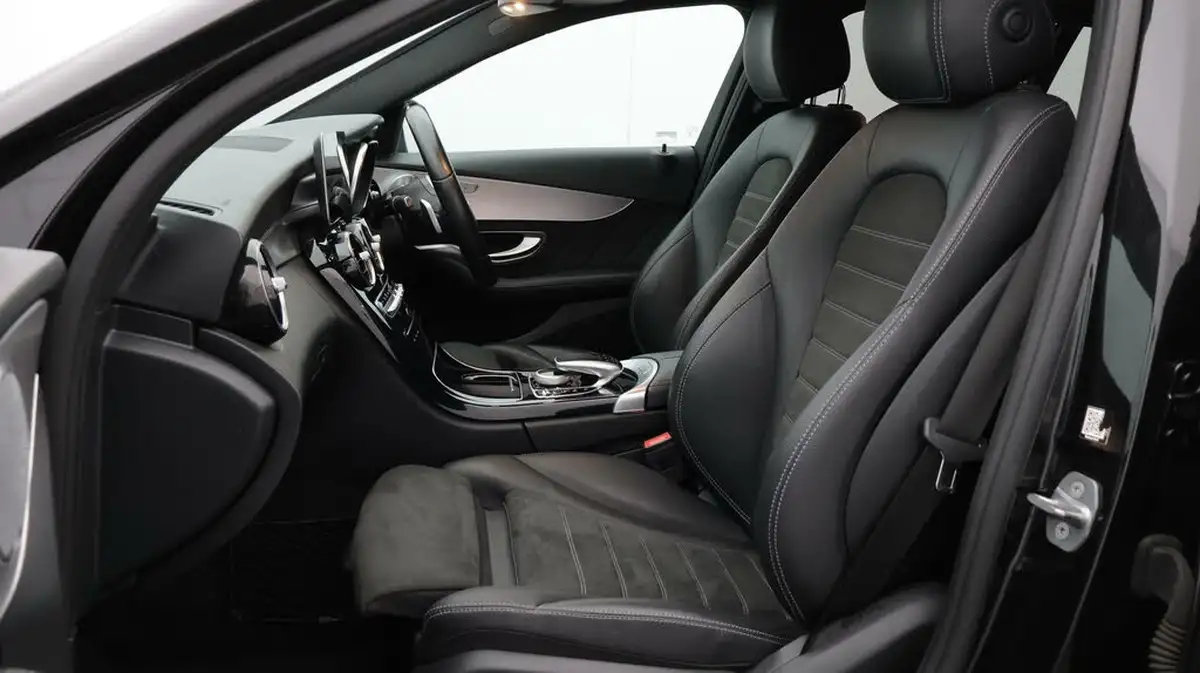2019-mercedes-benz-c-class-15-c200-amg-line-premium-plusss-estate-5d-big-14