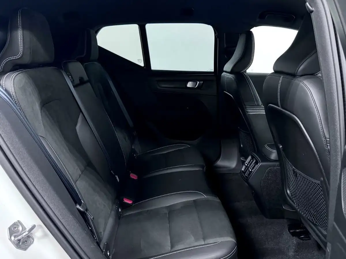 2021-volvo-xc40-15-t3-r-design-pro-161bhp-auto-big-32
