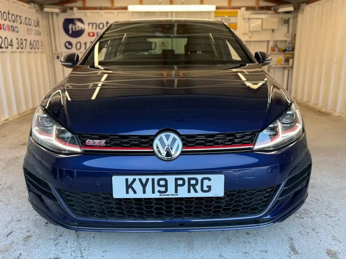 2019-volkswagen-golf-20-tsi-gti-performance-5d-big-9