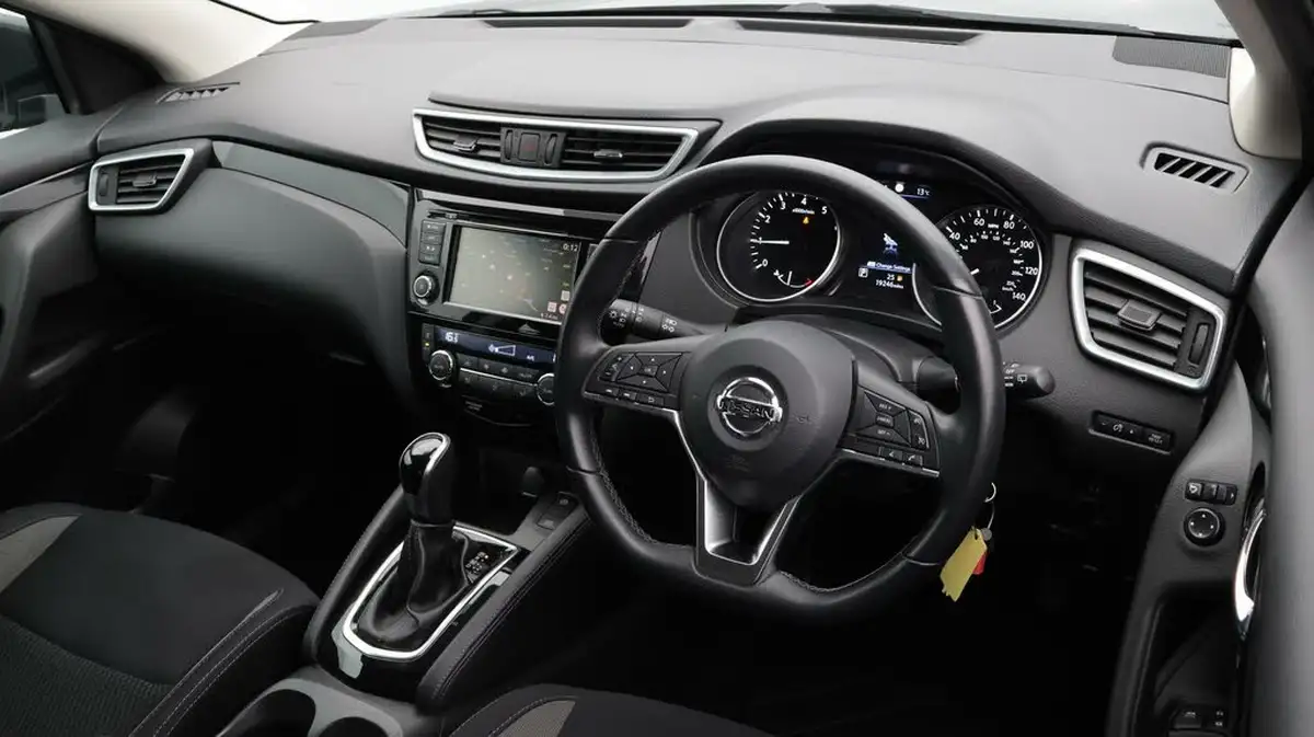 2020-nissan-qashqai-13-dig-t-acenta-premium-160ps-auto-big-9