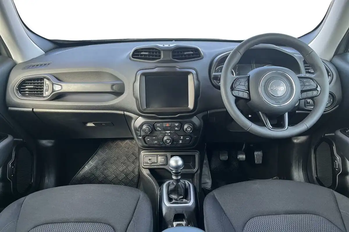 2021-jeep-renegade-10-gse-night-eagle-big-6