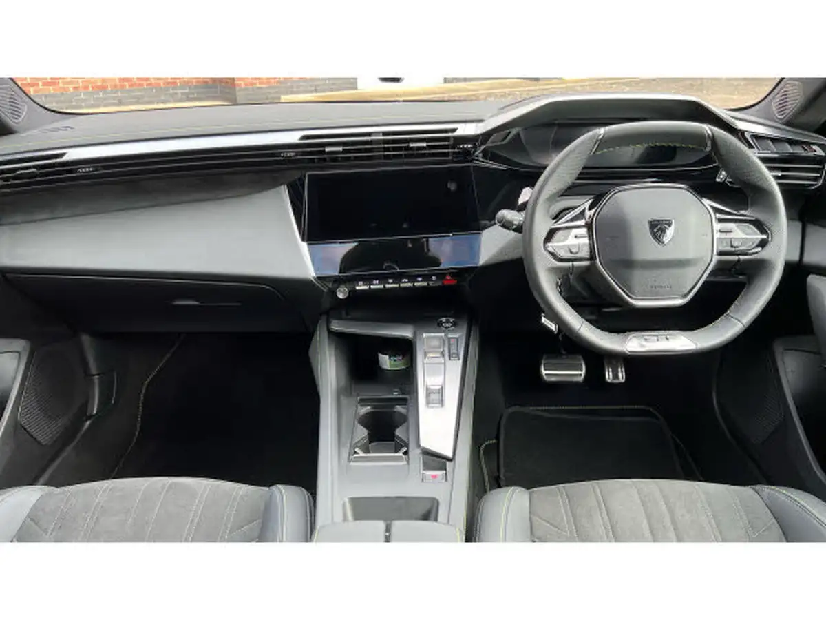 2024-peugeot-308-e-gt-big-9