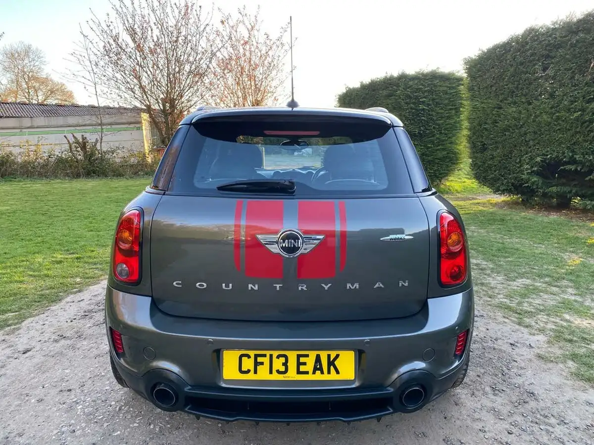 2013-mini-countryman-16-john-cooper-works-chili-big-11