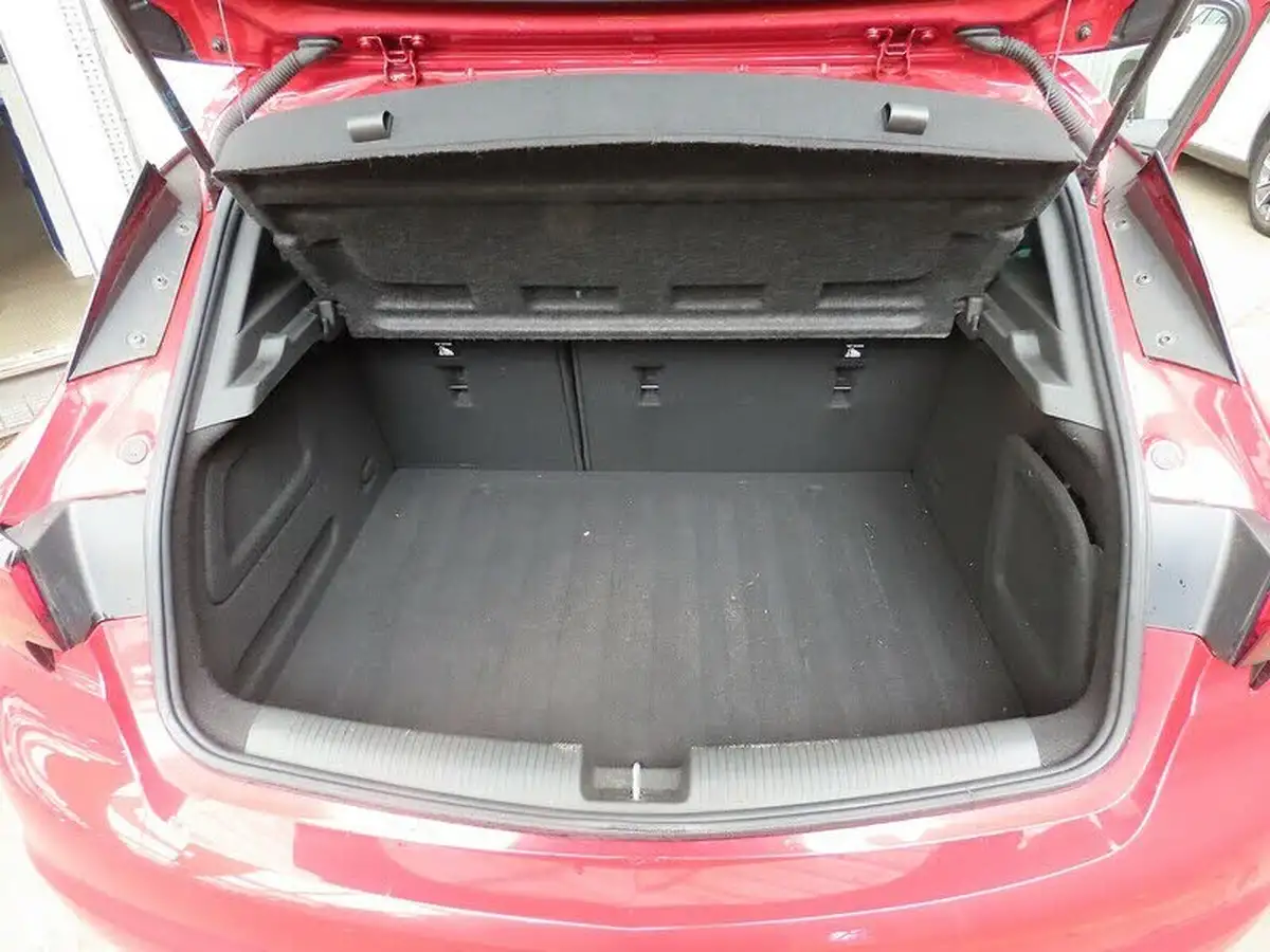2020-vauxhall-astra-12-turbo-sri-vx-line-nav-big-10