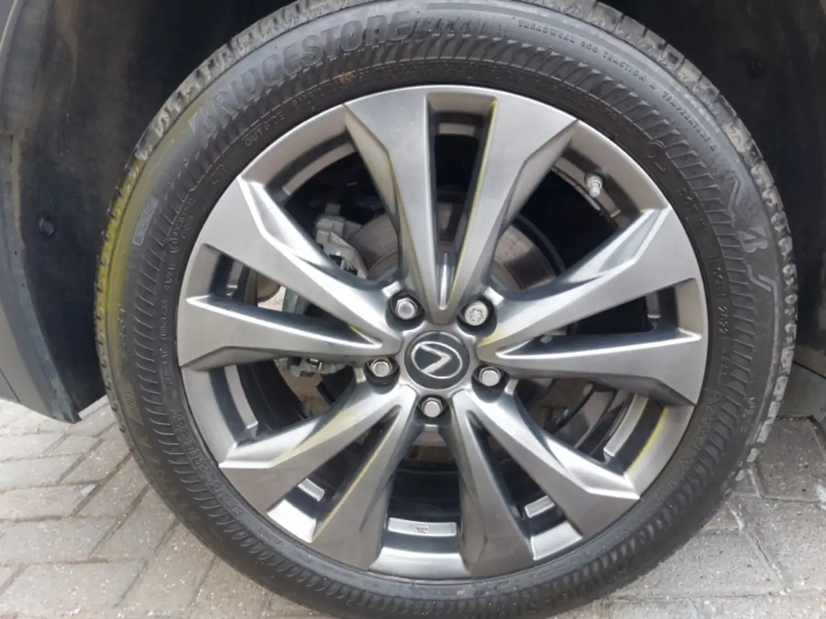 2022-lexus-ux-250h-20-f-sport-premium-plus-pack-big-16