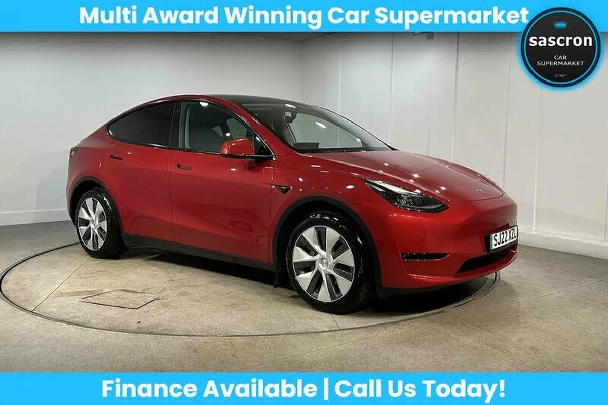 2022-tesla-model-y-e-long-range-big-0